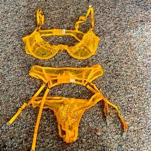 Mesh & Lace Yellow Lingerie Set